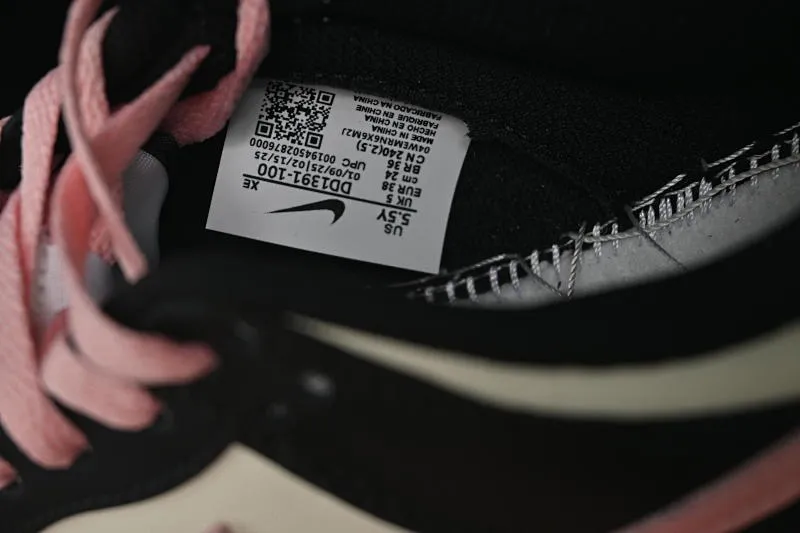 All Categories Nk SB Dunk Series Nk SB Dunk Low Low-top sneakers Nike SB Dunk Low White, black and pink color Low-top casual sneakers DD1391-100